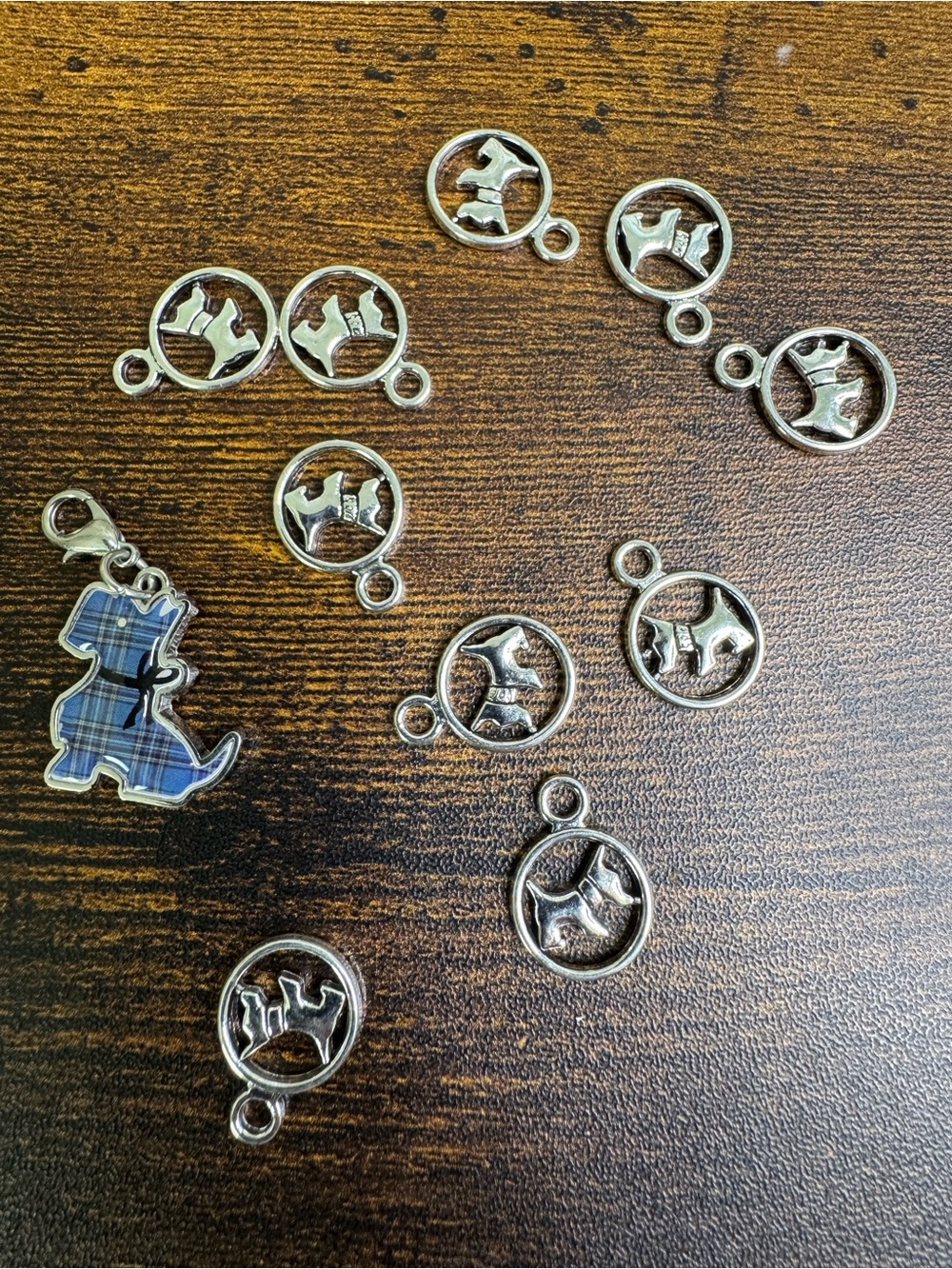 Silver Tone Scottie Dog Circle Charms  - And Blue Plaid Pendant Wear Craft